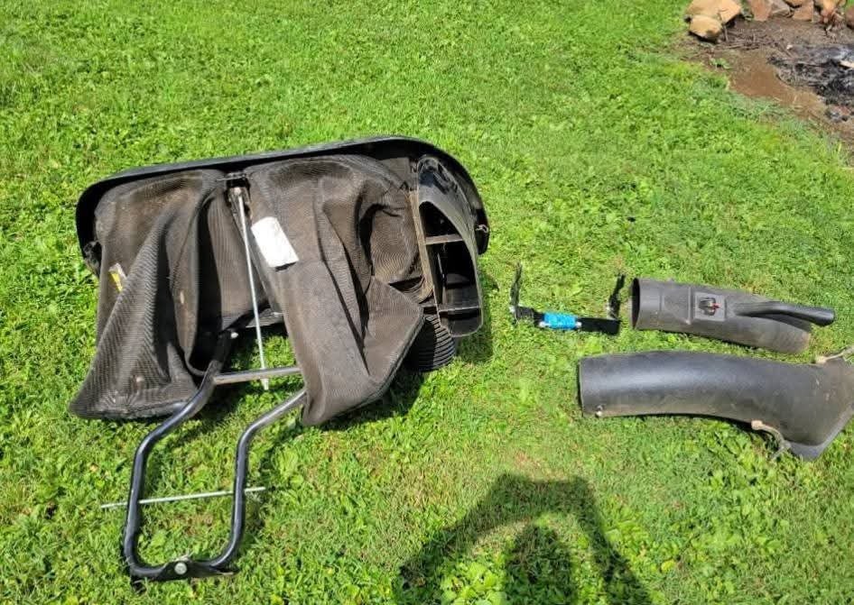 John Deere Bagger system