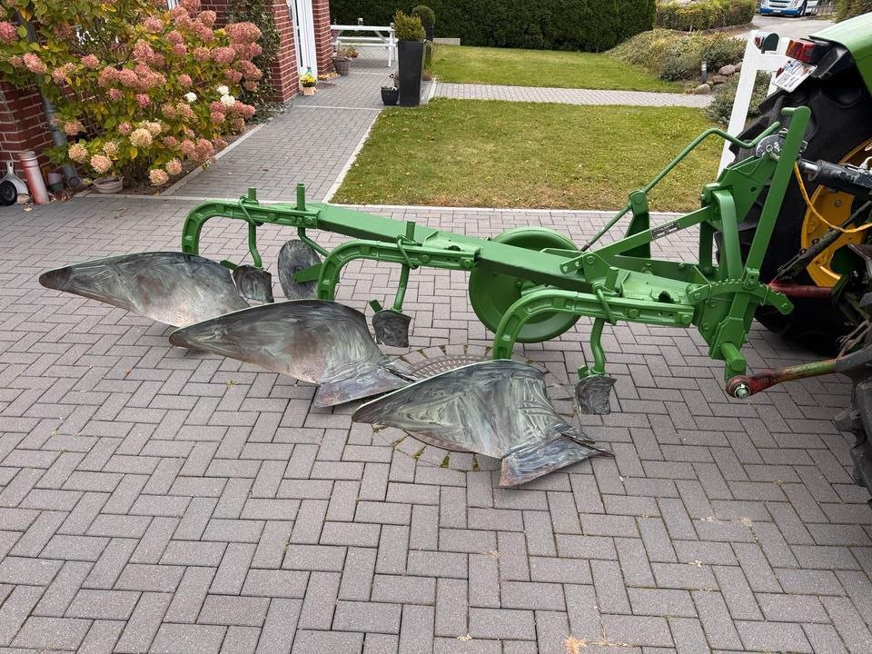 John Deere Plough ST570
