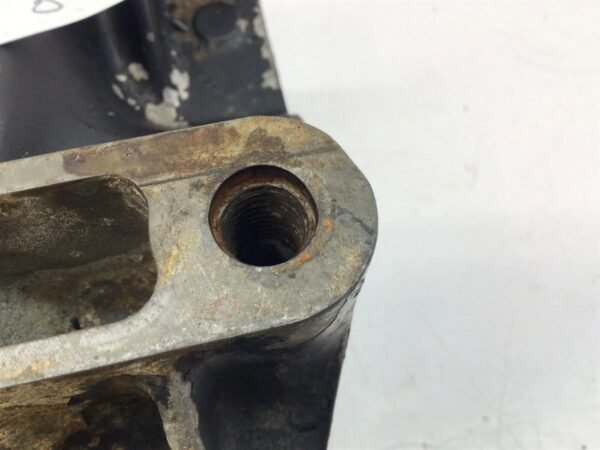 John Deere 2305 2210 RH REAR AXLE W/ HOUSING LVU800868 LVU800870 - Image 5